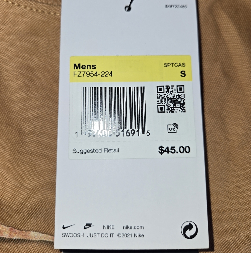 NWT Nike Max90 Croissant Tshirt - Picture 9 of 9